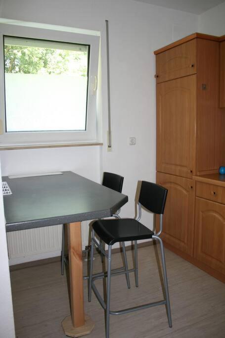 Ferienwohnung Ruhig Und Doch Zentral Erfurt Exterior foto