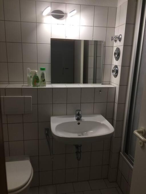 Ferienwohnung Ruhig Und Doch Zentral Erfurt Exterior foto