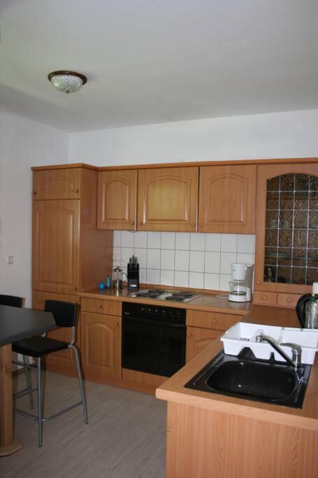 Ferienwohnung Ruhig Und Doch Zentral Erfurt Exterior foto